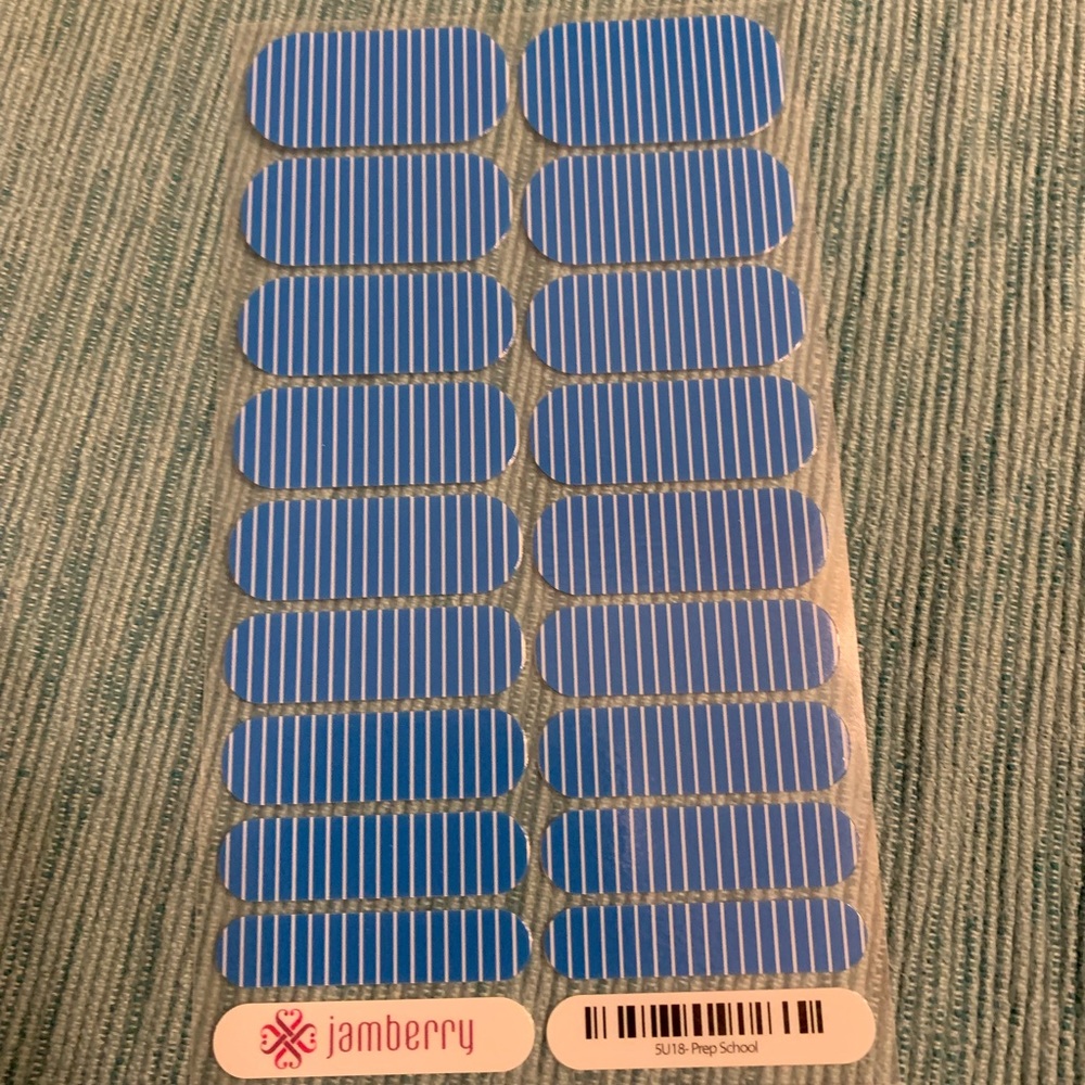 Full sheet of Jamberry’s Prep School wrap.